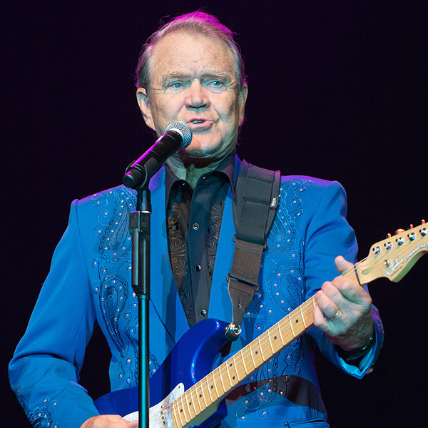 Country Singer Glen Campbell Dead at 81 After Battle With Alzheimer's
