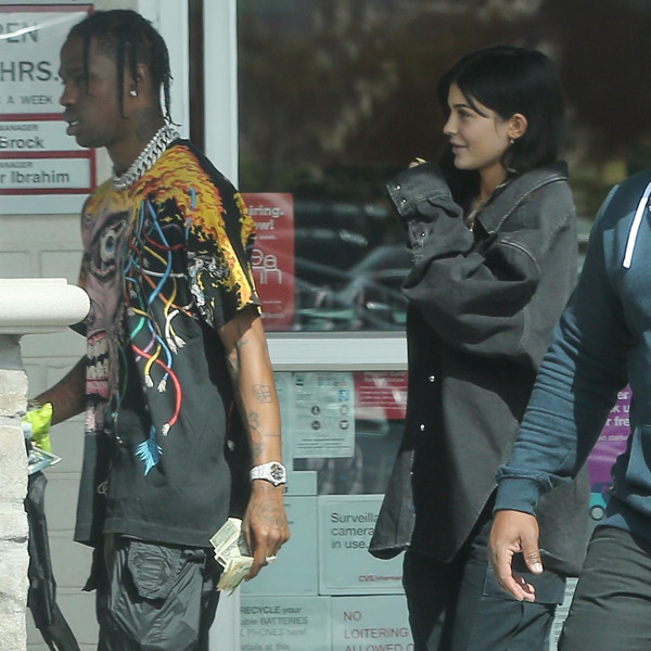 Travis Scott FaceTimes Kylie Jenner During NYC Performance Amid Pregnancy Reports