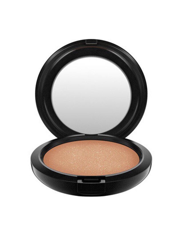 ESC: Shay Mitchell Beauty Market
