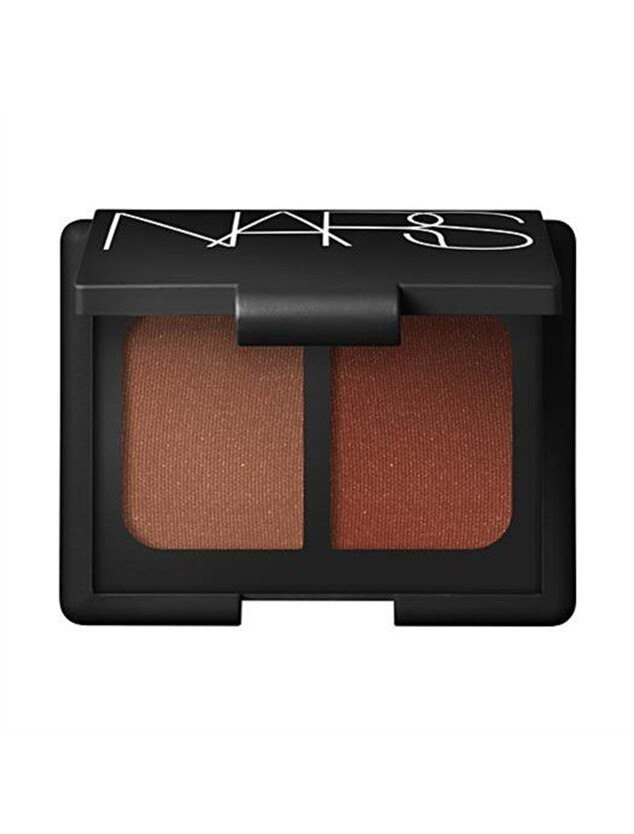 ESC: Shay Mitchell Beauty Market
