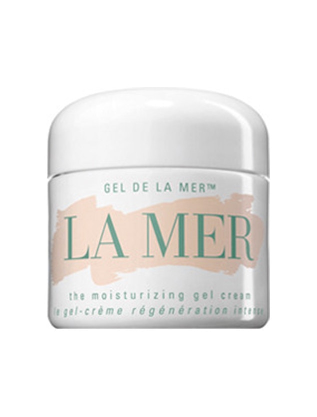 ESC: Shay Mitchell Beauty Market