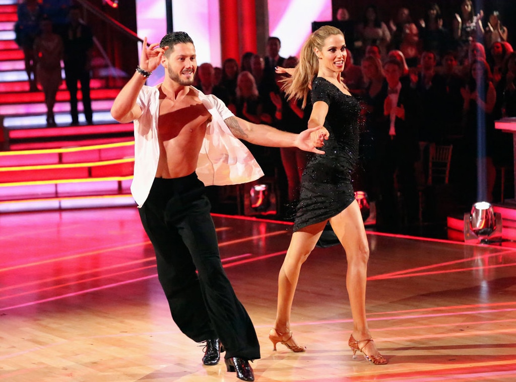 Elizabeth Berkley Season From Dancing With The Stars Most Shocking