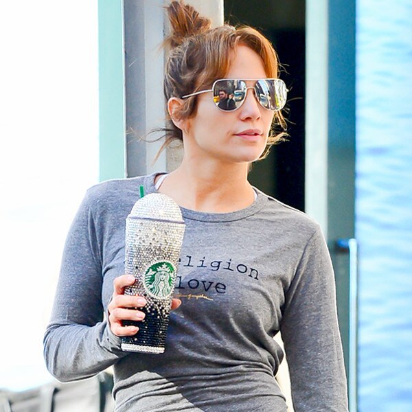 Jennifer Lopez's Bedazzled Starbucks Cup Is The Best Accessory Ever | E ...