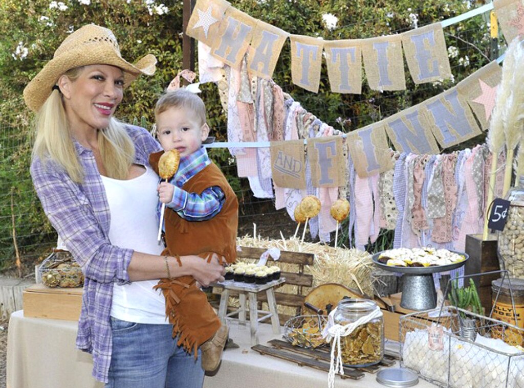 Tori Spelling, Hattie, Finn, Rodeo Birthday Party