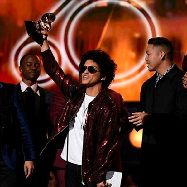 Bruno Mars Wins Record of the Year, Thanks Longtime Girlfriend Jessica Caban at 2018 Grammys