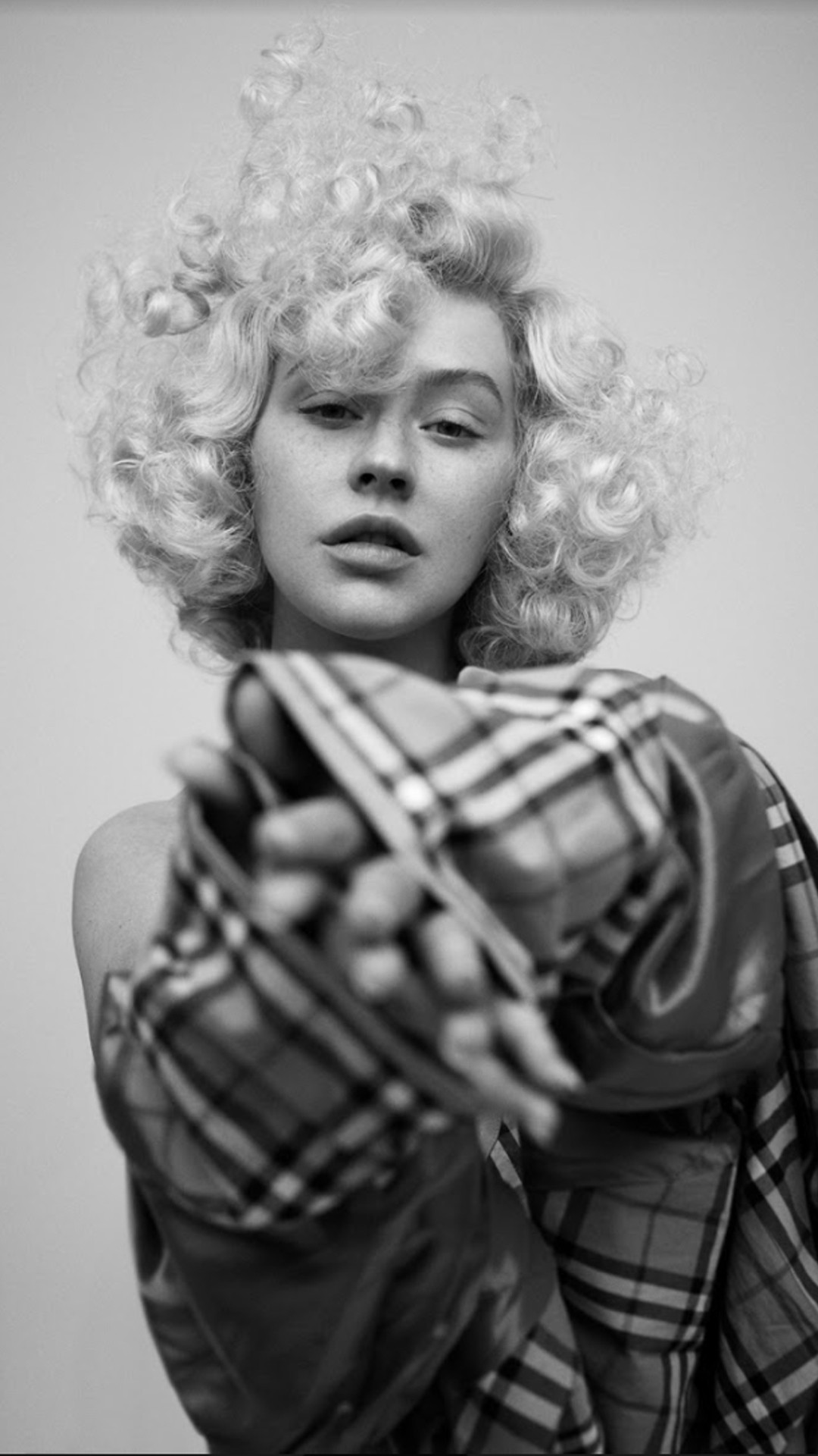 www.nesttv.blogspot.com Christina Aguilera, Paper Magazine