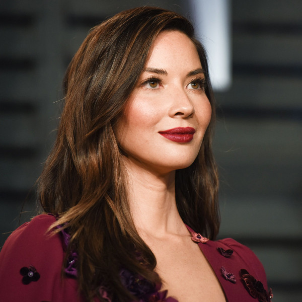 How Olivia Munn's Stylist Keeps Hair Wavy or Curly All Night Long