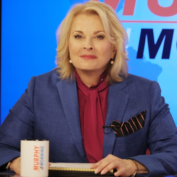 Murphy Brown Premiere Features Surprise Hllary Clinton Cameo