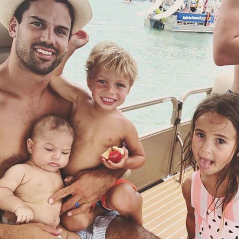 Foto von Jessie James Decker  & irh Sohn  Eric Decker II
