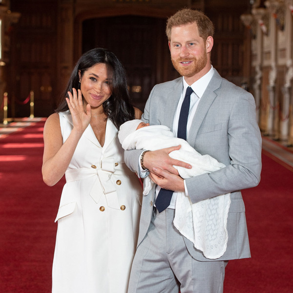 Prince Harry, Meghan Markle Share 1st Photo of Baby Archie's Face