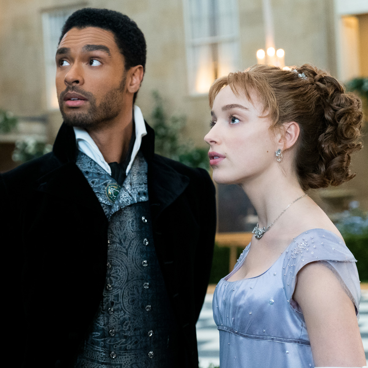 Regé-Jean Page, Phoebe Dynevor, Bridgerton