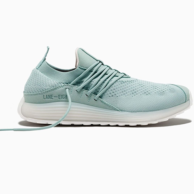 E-comm: Deals for Real, Lilliana Vazquez, Fitness Flash Sale