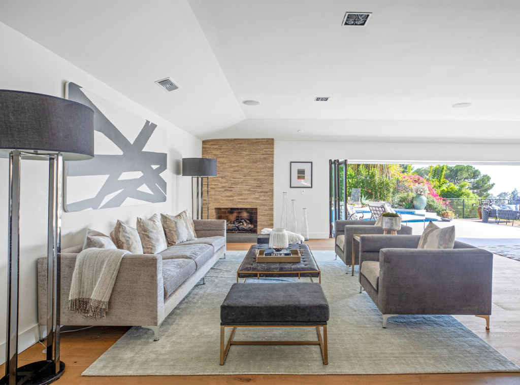 Chrishell Stause, Home, Real Estate