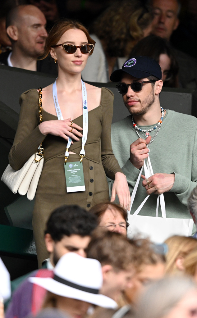 Phoebe Dynevor, Pete Davidson