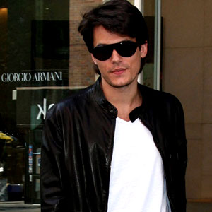 Yep John Mayer Knows His Hair Looks Like That E News Australia