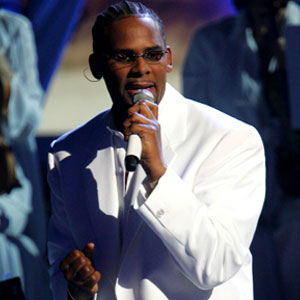 R. Kelly Out of the Hospital and On the Mend - E! Online