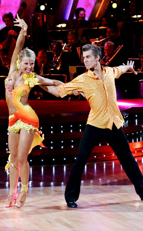 DWTS, Cody Linely
