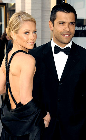 Kelly Ripa and Hubby Nix Split Story, Rip Enquirer a New One | E! News