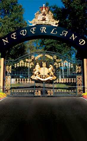 Michael Jackson, Neverland Gates