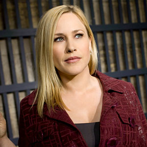 Medium Gets Horrifed Grant Show Eyes Melrose Place E News