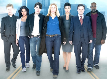 Josh Gretsch, Lourdes Benedicto, Logan Huffman, Elizabeth Mitchell, Morena Baccarin, Scott Wolf, Morris Chestnut, V