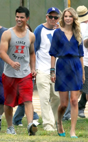 What Lautner And Swift Did For Valentine S Day E News