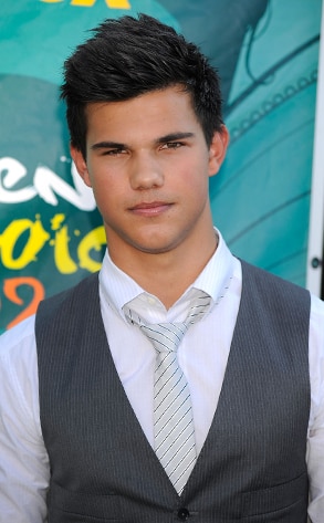 Taylor Lautner from Teen Choice Awards 2009: Arrivals | E! News