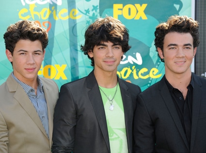 Nick Jonas, Joe Jonas, Kevin Jonas