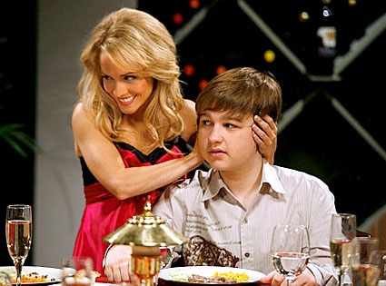 Kelly Stables, Angus T. Jones, Two and a Half Men