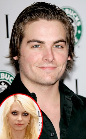 Kevin Zegers, Taylor Momsen