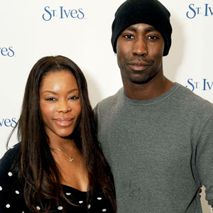 It's a Girl for 24's D.B. Woodside and Golden Brooks! | E! News