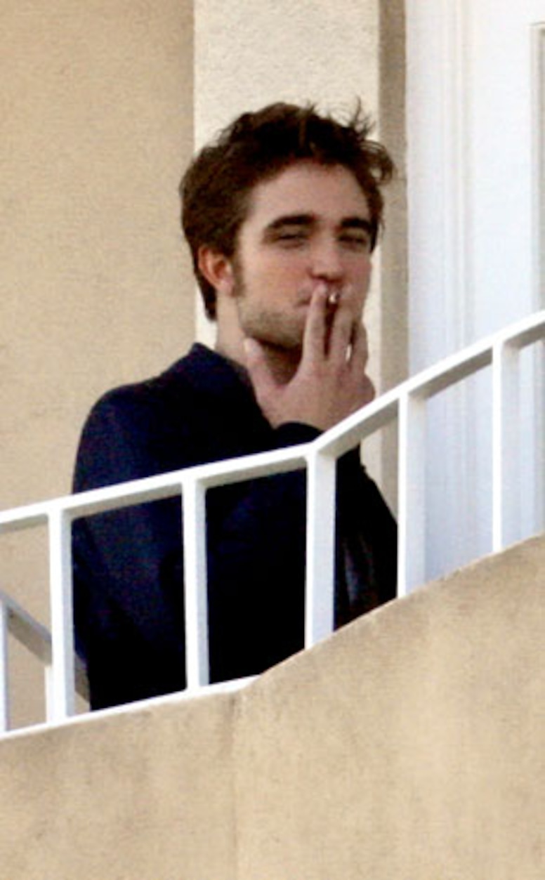 actors who smoke real cigarettes Stars Who Smoke actors who smoke real cigarettes Stars Who Smoke