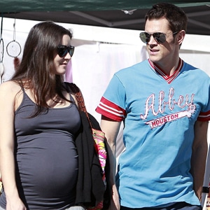 Johnny Knoxville, Naomi Nelson