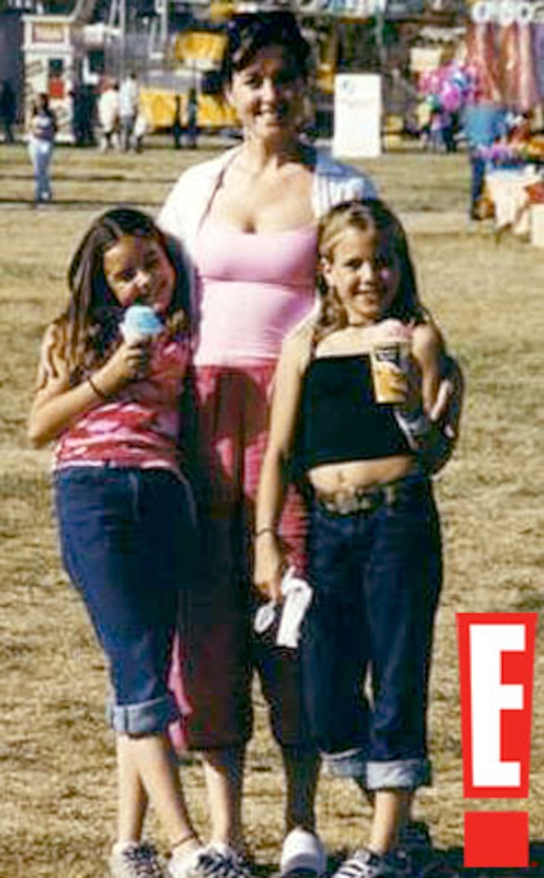 Alexis Arlington, Andrea Arlington, Tess Arlington