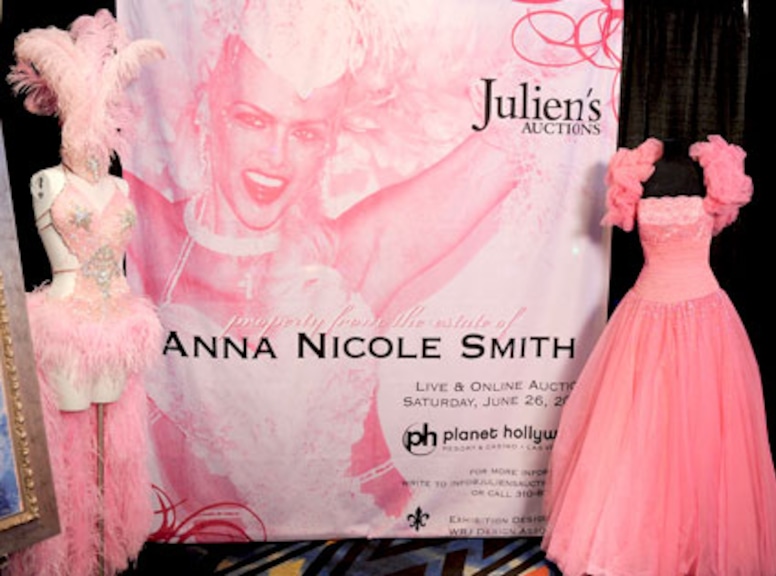Anna Nicole Smith Auction