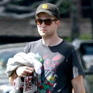 Robert Pattinson's Fantasy? Beating Up the Paparazzi E! Online
