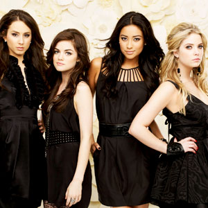 Pretty Little Liars Stars Share Secrets On The Set Of Their New Show E Online 2024