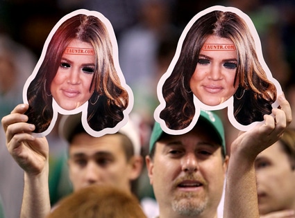 Khloe Kardashian Masks, Celtics Game