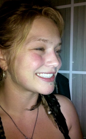 Crystal Bowersox, TwitPic, Twitter