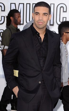 Drake from 2010 MTV VMAs: Red Carpet Arrivals | E! News