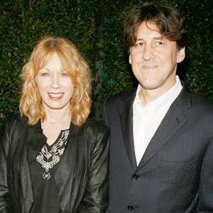 What About Love?! Nancy Wilson Divorcing Cameron Crowe | E! News