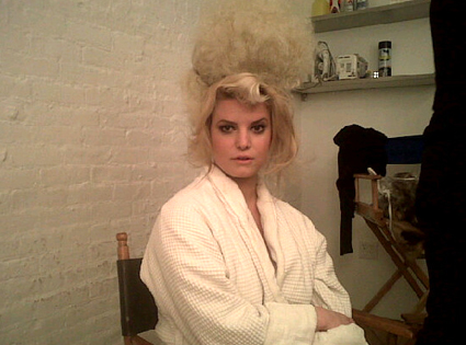 Jessica Simpson, Twitter