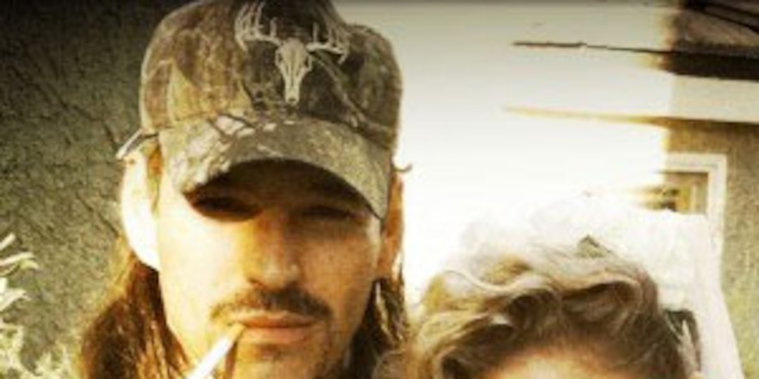 leann rimes smoking cigarettes Check Out LeAnn Rimes as a Knocked-Up, Chain-Smoking Bride! leann rimes smoking cigarettes Check Out LeAnn Rimes as a Knocked-Up, Chain-Smoking Bride!