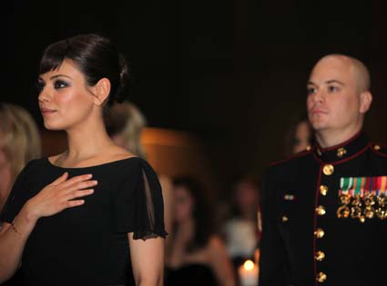 Mila Kunis Marine Corps Ball Date Had A Blast With Movie Star E Online