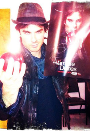 Ian Somerhalder, Twitter