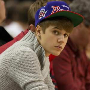 Justin Bieber is a baseball fan