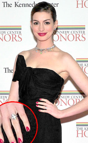 Anne hathaway 2024 engagement ring