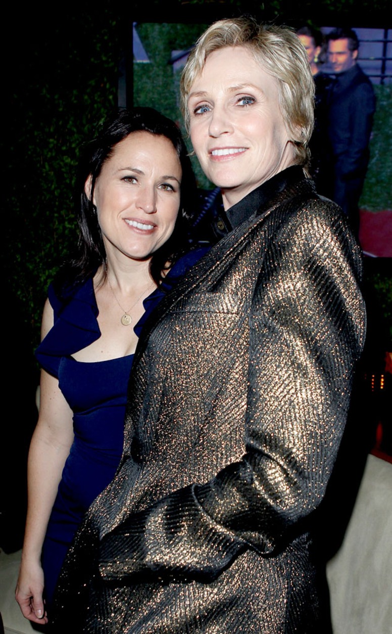 Lara Embry, Jane Lynch