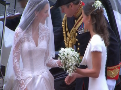 Kleid zweites kate hochzeit middleton KATE MIDDLETON