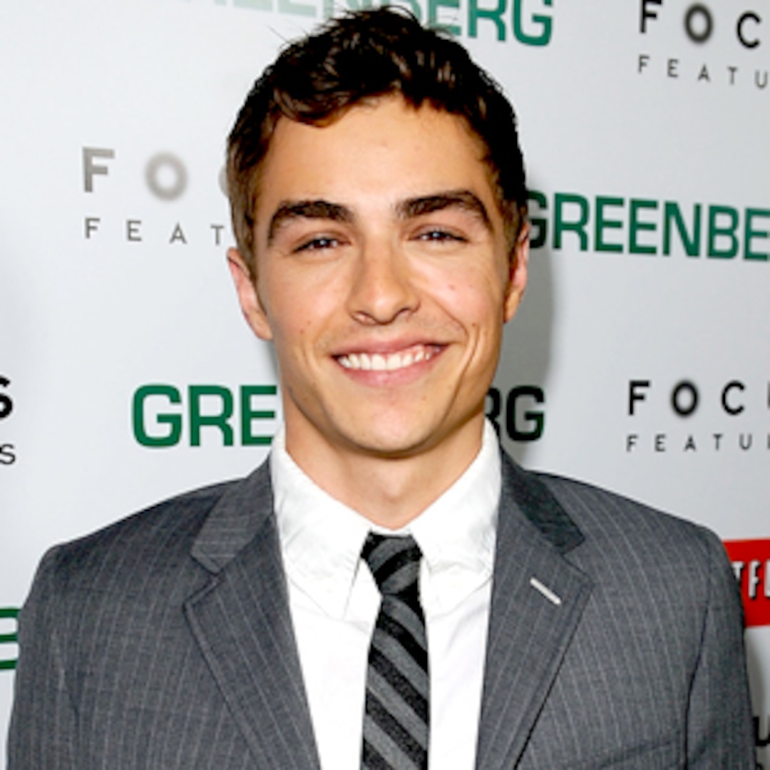 Move Over James Franco Your Younger Hotter Bro Shows Off His Pretty Face E Online Move Over James Franco Your Younger Hotter Bro Shows Off His Pretty Face E Online